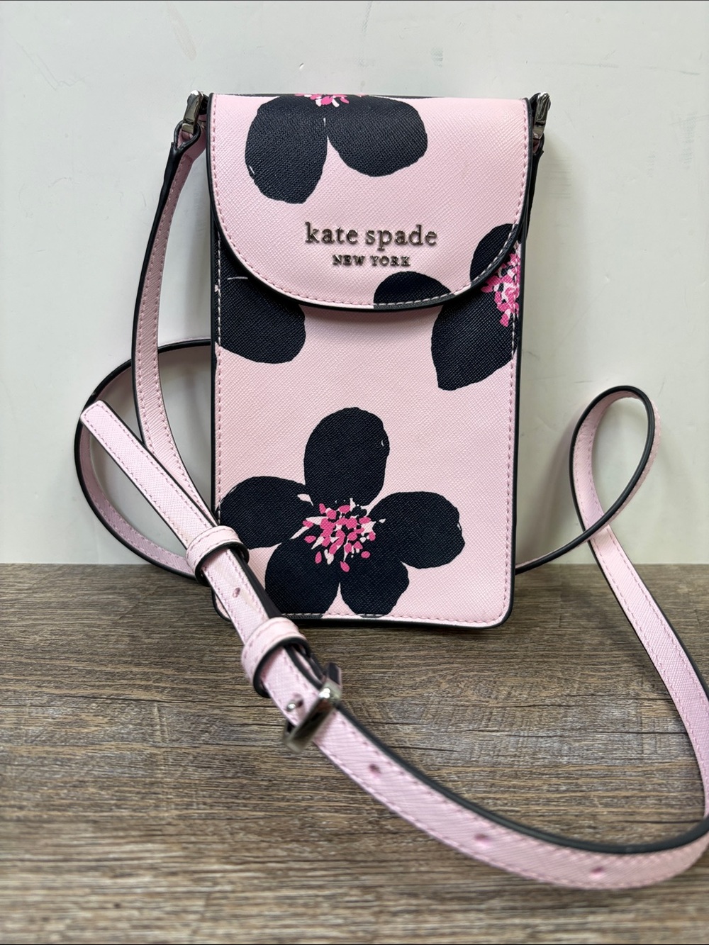 Kate Spade Cameron Grand Flora Phone Crossbody Serendipity Pink Silver Hardware